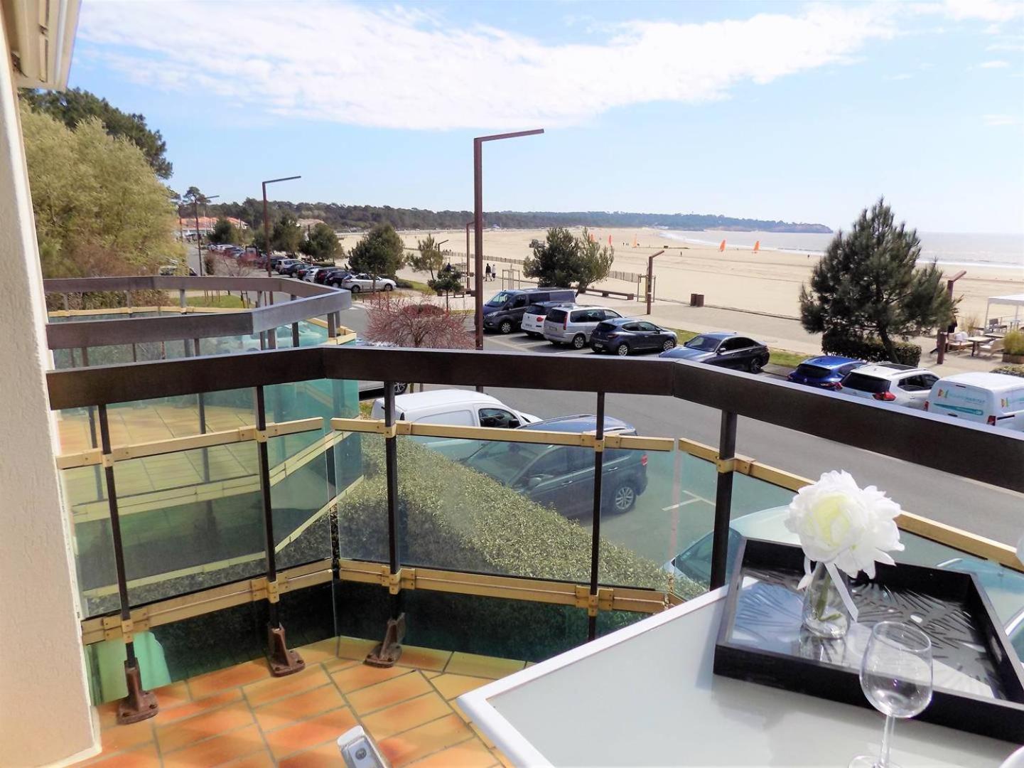 Saint Georges De Didonne - Pleine Vue Mer Pour Ce Studio Cabine Face A La Plage Екстер'єр фото