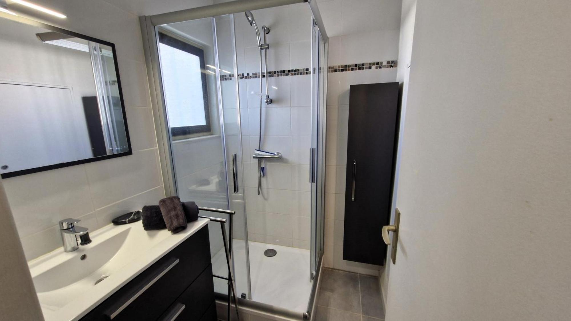 Saint Georges De Didonne - Pleine Vue Mer Pour Ce Studio Cabine Face A La Plage Екстер'єр фото